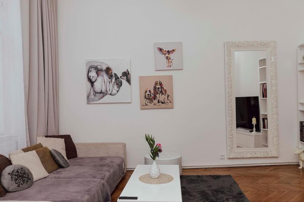 Modern Stylish Comfortable 2 Bedroom Apartment Viena Exterior foto