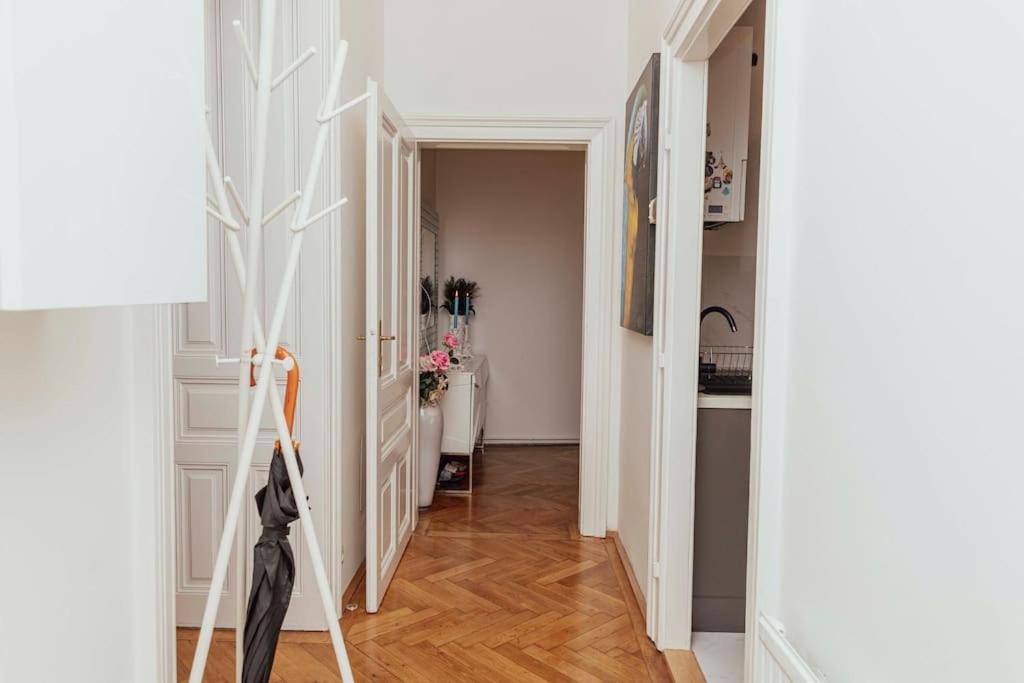 Modern Stylish Comfortable 2 Bedroom Apartment Viena Exterior foto