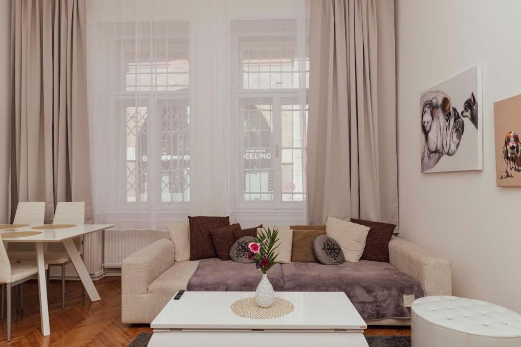 Modern Stylish Comfortable 2 Bedroom Apartment Viena Exterior foto